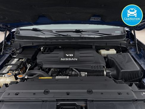 Used 2017 Nissan Titan SV AWD/4WD image 9