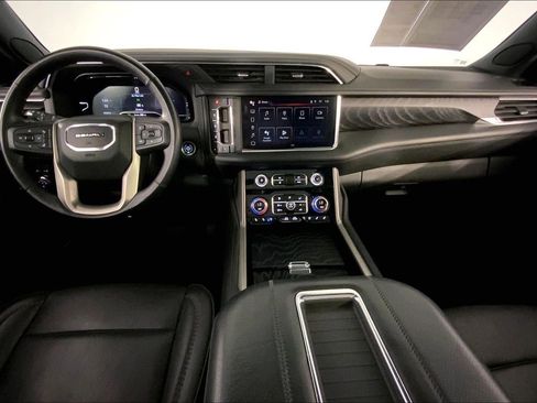 Used 2023 GMC Yukon Denali AWD/4WD image 15