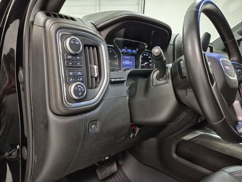 Used 2023 GMC Sierra 2500 AT4 w/ AT4 Preferred Package image 18