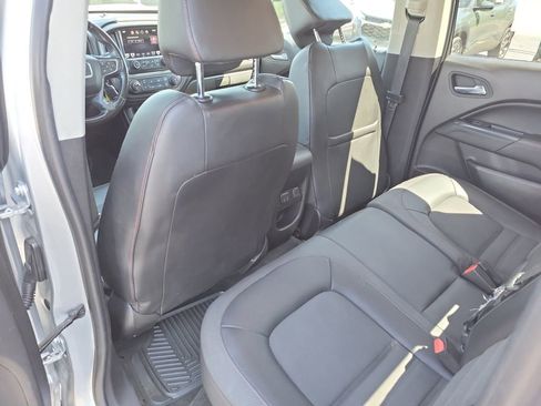 Used 2016 GMC Canyon SLE w/ SLE Convenience Package RWD image 16