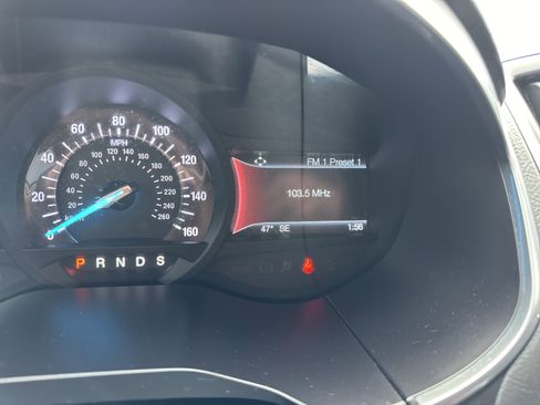 Used 2019 Ford Edge Titanium w/ Equipment Group 301A image 22