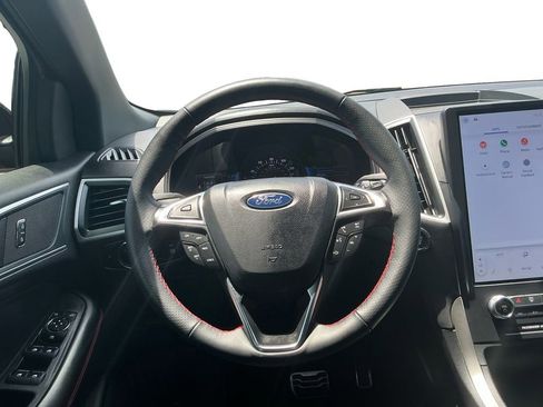 Certified 2024 Ford Edge ST-Line AWD/4WD image 18
