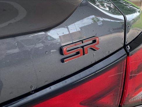 Used 2025 Nissan Sentra SR FWD image 9