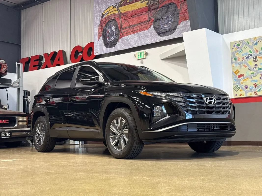 Used 2023 Hyundai Tucson Blue AWD/4WD image 45