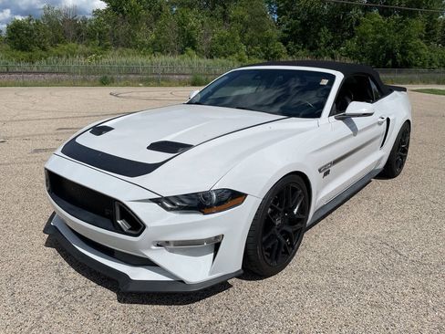 Used 2021 Ford Mustang GT Premium w/ Equipment Group 401A RWD image 6