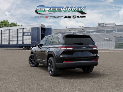 New 2026 Jeep Grand Cherokee Limited w/ Limited Altitude Package