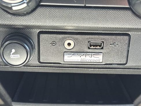 Used 2011 Ford F150 XLT w/ XLT Convenience Pkg AWD/4WD image 32