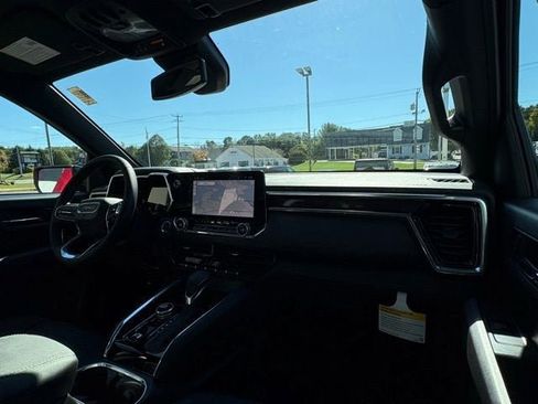 New 2026 GMC Canyon Elevation w/ Convenience Package image 22