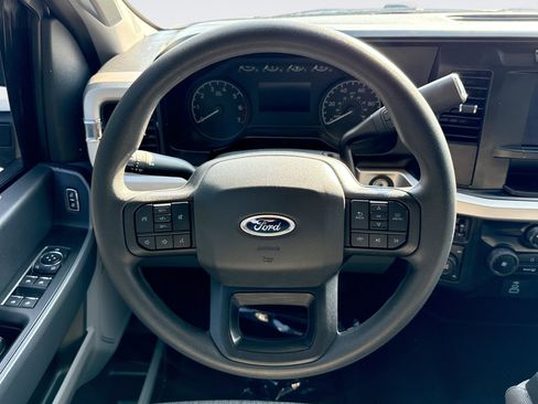 Used 2023 Ford F250 XL w/ STX Appearance Package AWD/4WD image 12