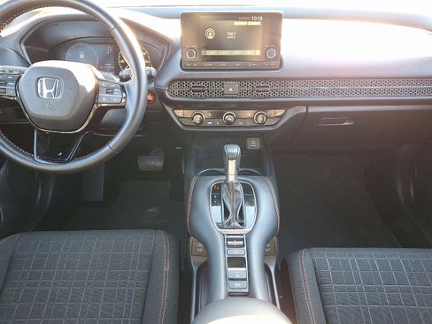 Certified 2025 Honda HR-V Sport image 15