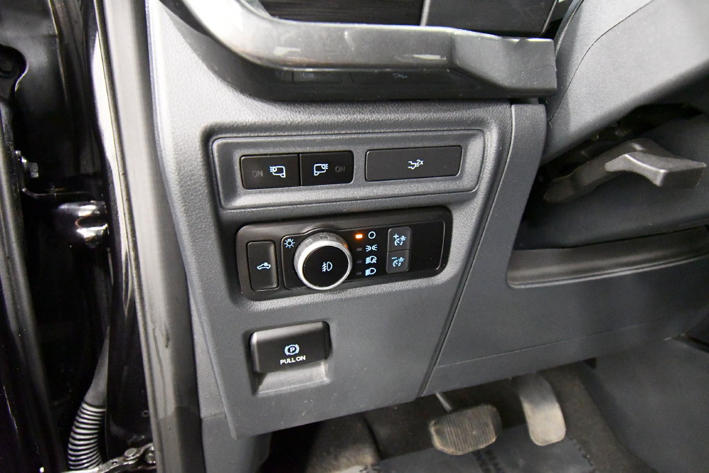 Used 2022 Ford F150 XLT w/ Equipment Group 302A High AWD/4WD image 19