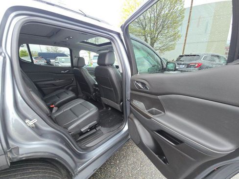 Used 2021 GMC Acadia SLT w/ Elevation Edition AWD/4WD image 14