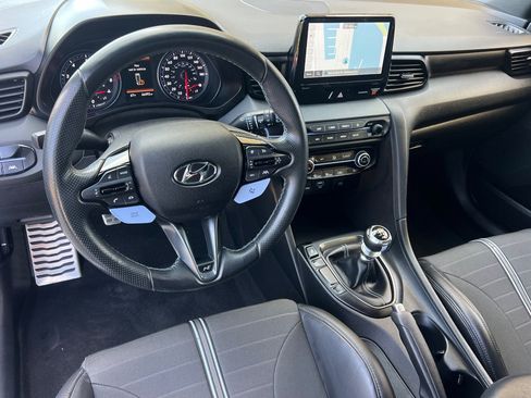 Used 2022 Hyundai Veloster N FWD image 13
