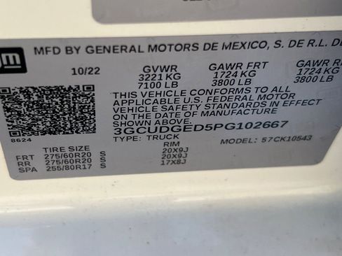 Used 2023 Chevrolet Silverado 1500 LTZ w/ LTZ Convenience Package II AWD/4WD image 28