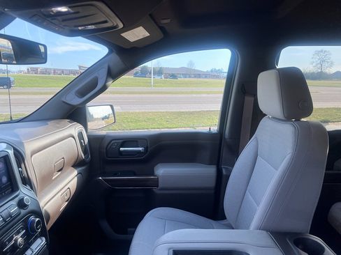 Used 2021 Chevrolet Silverado 1500 RST image 18