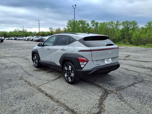 Used 2025 Hyundai Kona SEL FWD image 32