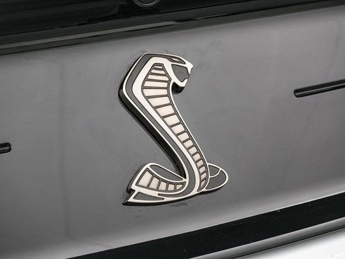 Certified 2022 Ford Mustang Shelby GT500 w/ Technology Package image 32