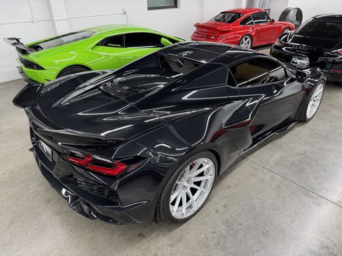 Used 2024 Chevrolet Corvette Z06 RWD image 5