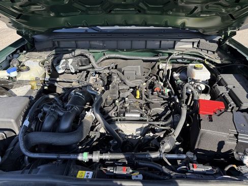 Used 2022 Ford Bronco Black Diamond image 12