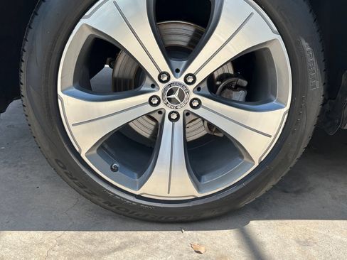 Used 2020 Mercedes-Benz GLS 450 4MATIC image 26