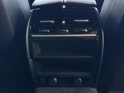 Used 2019 BMW 540i xDrive AWD/4WD image 25