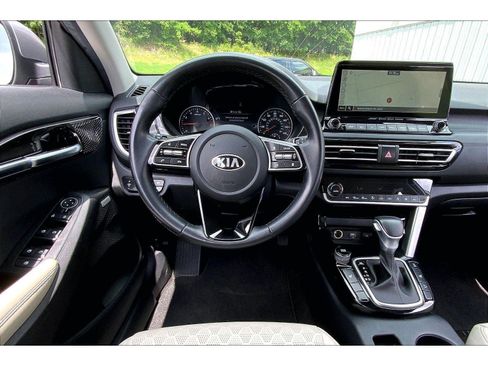 Used 2021 Kia Seltos SX AWD/4WD image 5