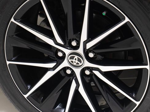 Used 2022 Toyota Camry SE image 65