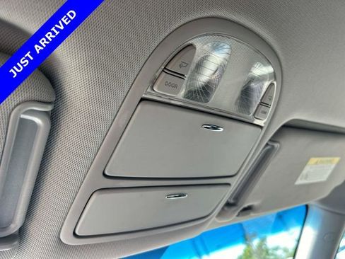 Used 2011 Hyundai Santa Fe SE FWD image 32