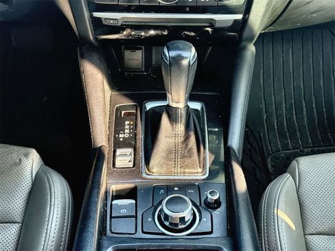 Used 2017 MAZDA MAZDA6 Touring image 17