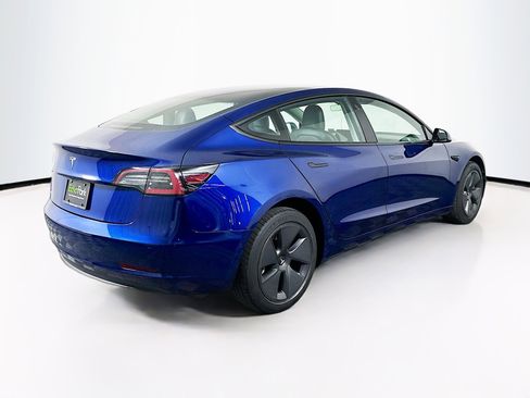 Used 2021 Tesla Model 3 Standard Range Plus image 9