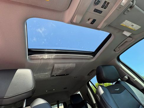 Used 2018 Cadillac Escalade Premium Luxury AWD/4WD image 43