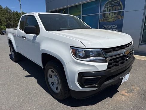 Used 2022 Chevrolet Colorado W/T RWD image 1
