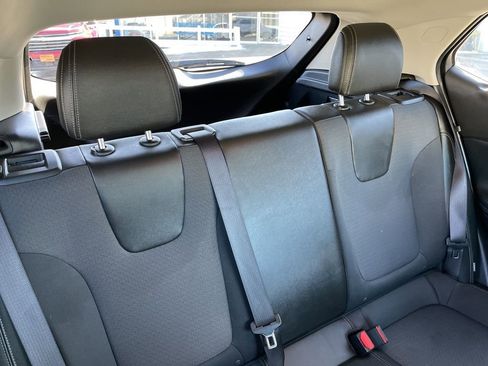 Used 2025 Buick Encore GX Preferred image 18