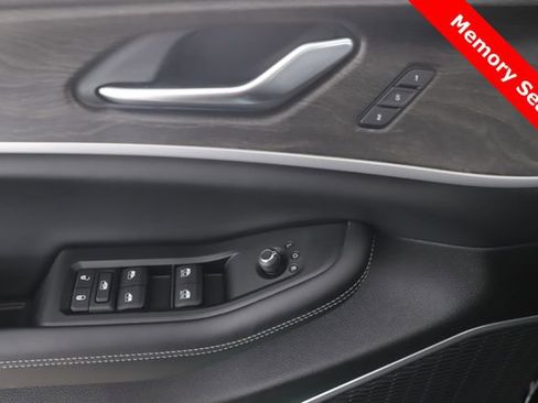 New 2026 Jeep Grand Cherokee L Limited w/ Limited Altitude Package image 20