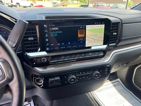 Used 2025 Chevrolet Silverado 2500 LT w/ Convenience Package AWD/4WD image 15