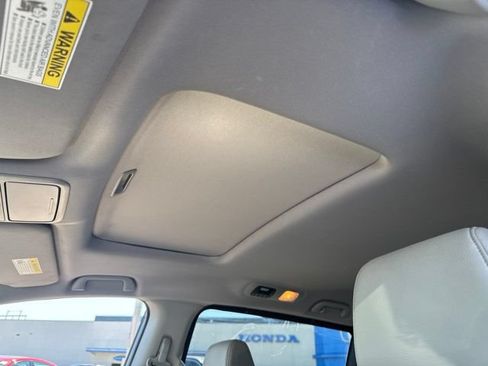 Used 2019 Honda Odyssey EX-L image 18