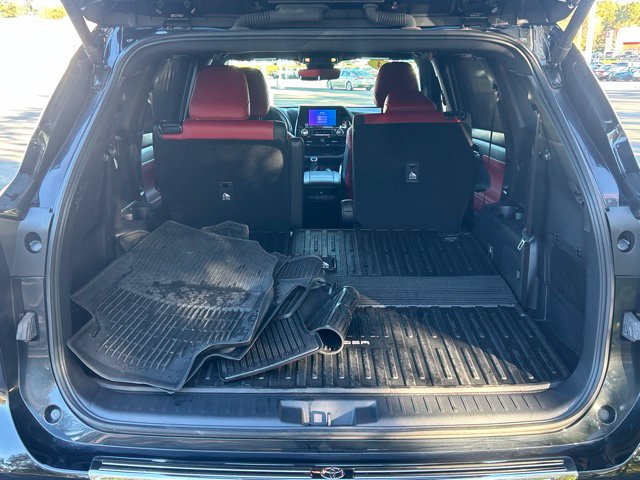 Used 2024 Toyota Highlander XSE AWD/4WD image 40