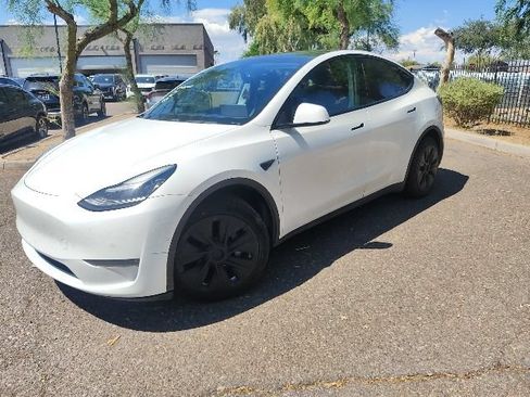 Used 2020 Tesla Model Y Long Range AWD/4WD image 6