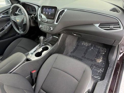 Used 2020 Chevrolet Malibu LT image 15