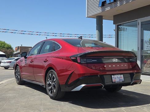 Used 2025 Hyundai Sonata SEL FWD image 4