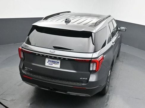 New 2026 Ford Explorer Active w/ Active Comfort Package image 22