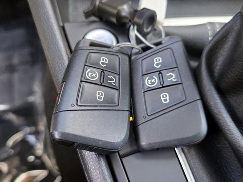 Used 2024 Volkswagen Jetta SE w/ Panoramic Sunroof Package image 28