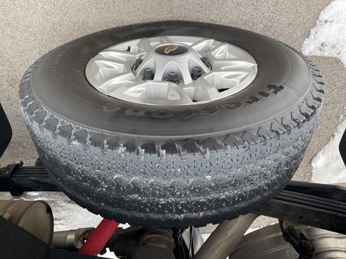 Used 2024 Chevrolet Silverado 2500 LT w/ Convenience Package image 25