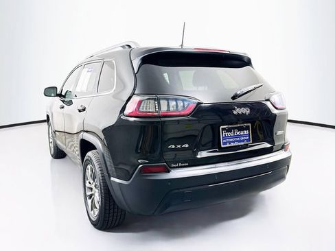 Used 2019 Jeep Cherokee Latitude Plus w/ Cold Weather Group AWD/4WD image 6