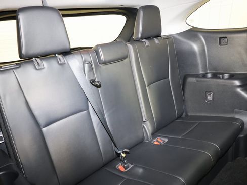 Used 2021 Toyota Highlander Platinum image 45