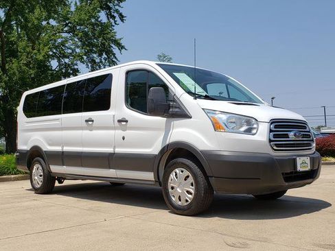 Used 2015 Ford Transit 350 XLT image 8