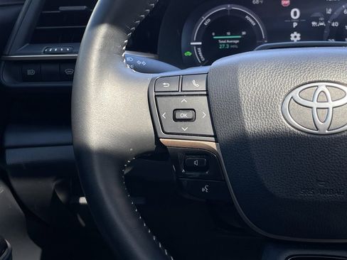 Used 2025 Toyota Crown Platinum image 15