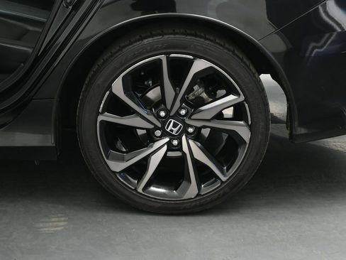 Used 2020 Honda Civic Sport image 17