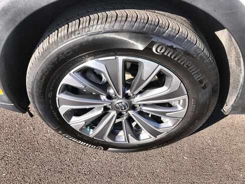Used 2025 Buick Envision Preferred AWD/4WD image 10