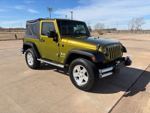 Used 2007 Jeep Wrangler X image 26